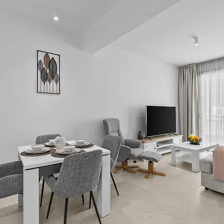 Apartament Mycyprusstay - Emily's Cosy Escape 1 Bedroom *