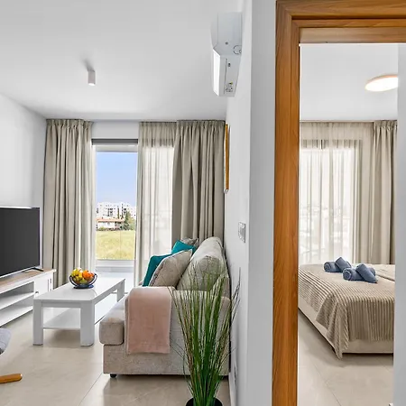 Mycyprusstay - Emily's Cosy Escape 1 Bedroom Apartament